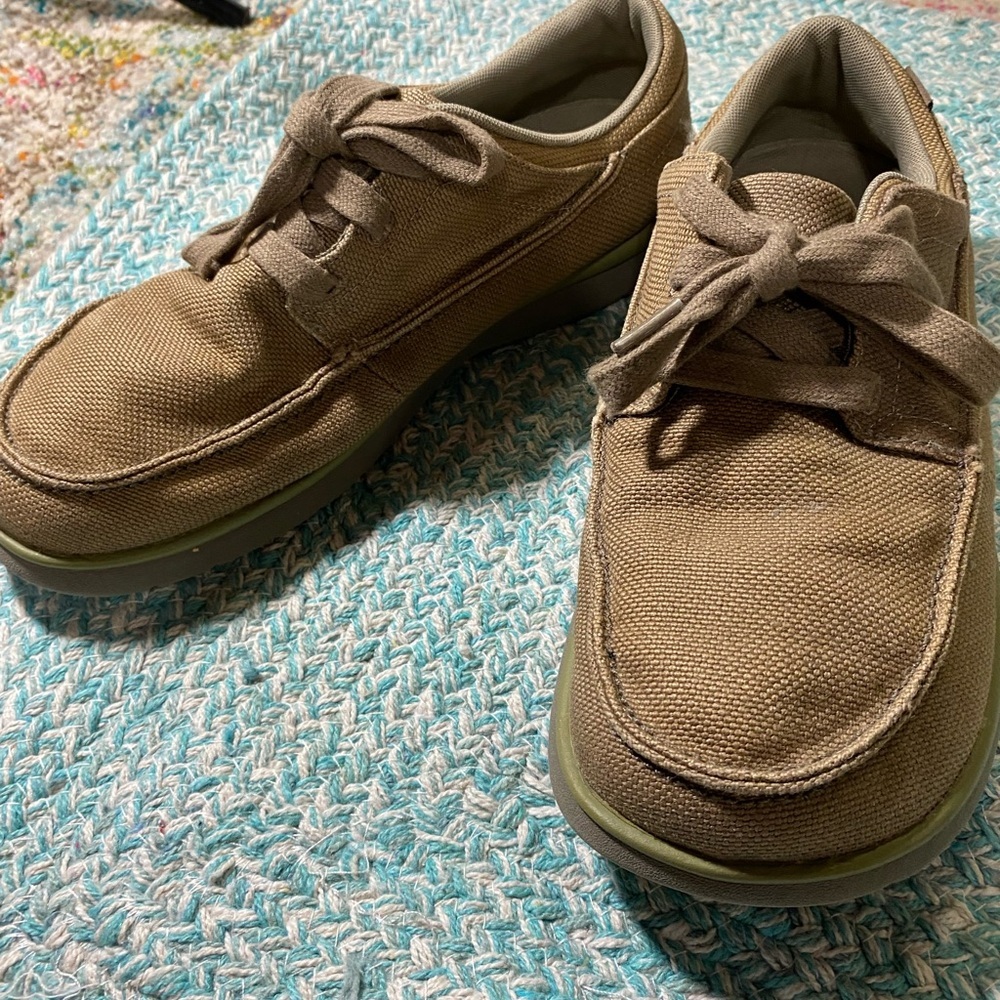 PATAGONIA BOULDER CANVAS SHOES MENS 8 TAN LACE UP CASUAL COMFORT